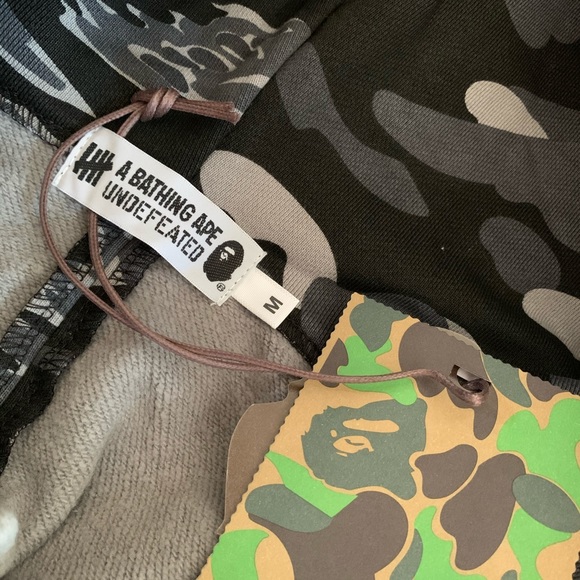 SOLD - Bape X UND Half Tiger Half Shark Hoodie - Picture 3 of 8